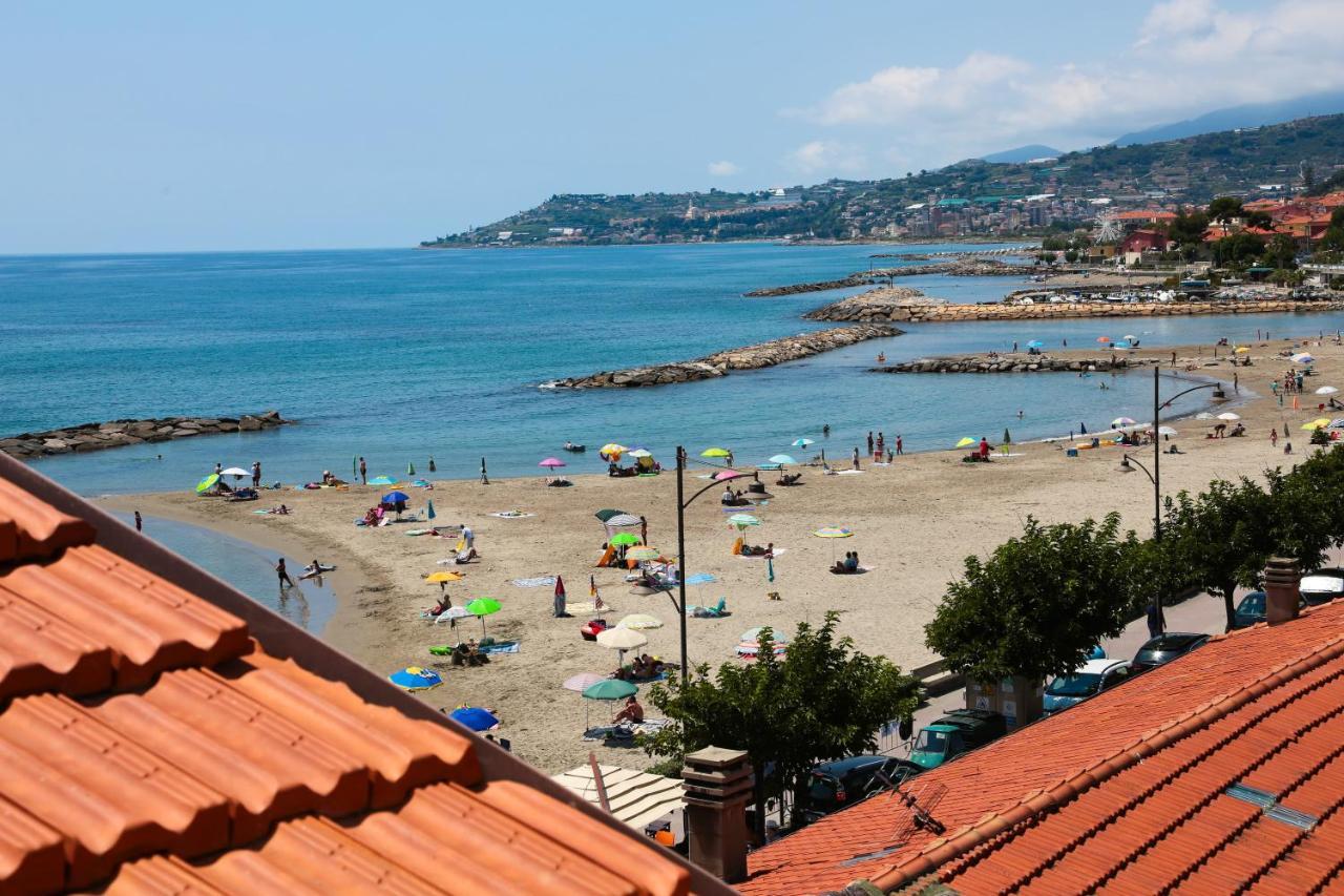 Il Convento Sul Mare Villa Santo Stefano al Mare Buitenkant foto