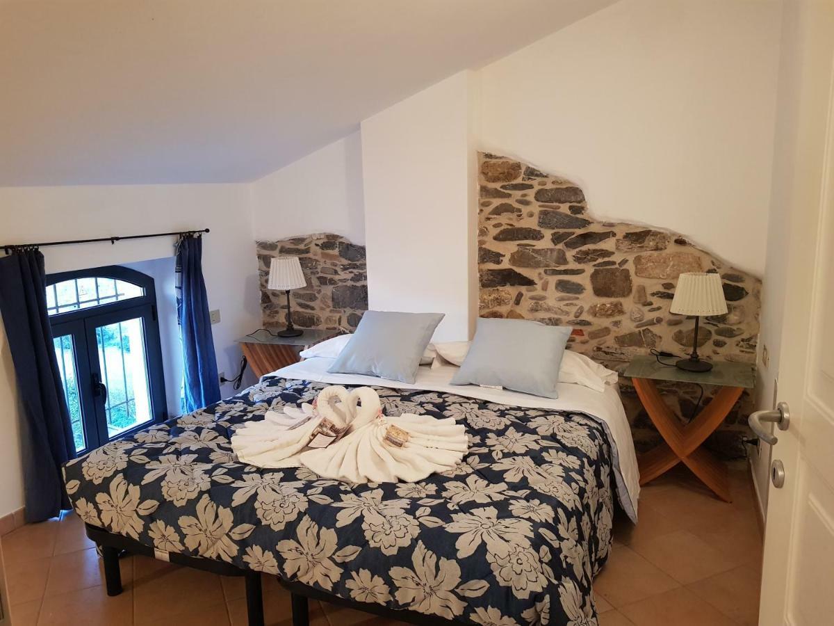 Il Convento Sul Mare Villa Santo Stefano al Mare Buitenkant foto